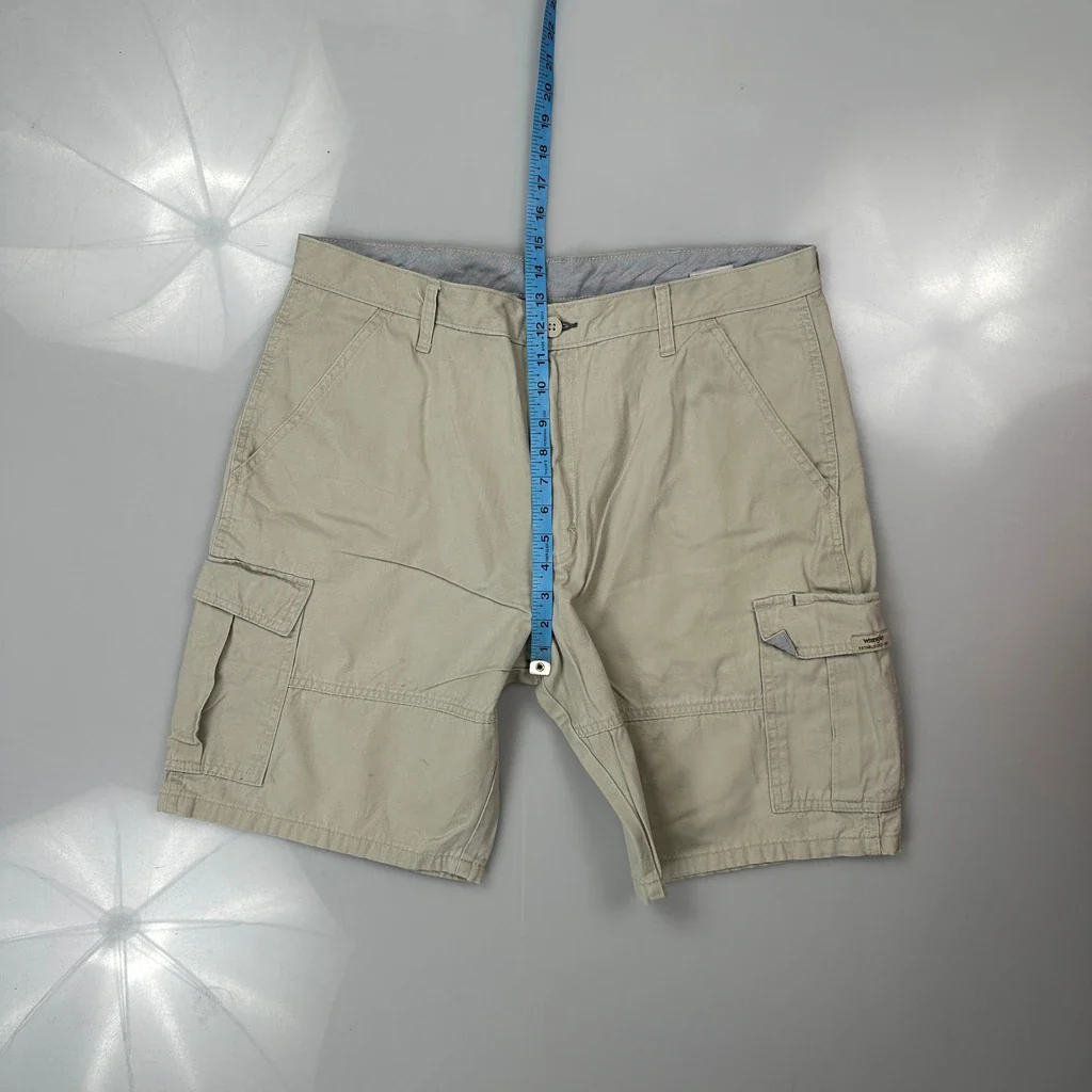 Wrangler Cargo Shorts - 36W 10L Beige Cotton - Image 4