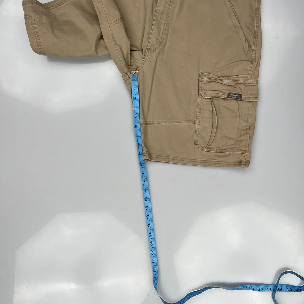 Wrangler Cargo Shorts - 36W 9L Beige Cotton Blend - Image 5
