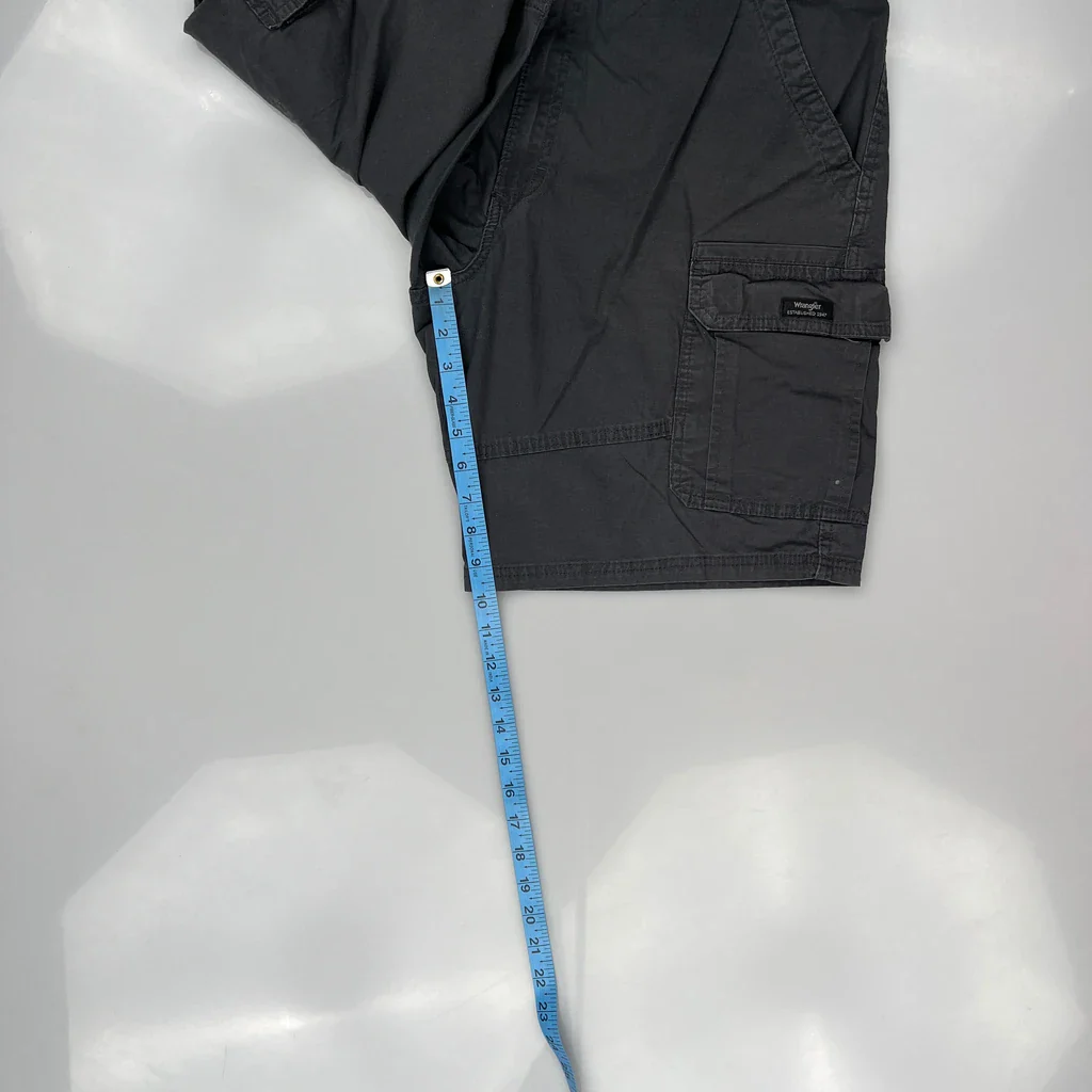 Wrangler Cargo Shorts - 36W 10L Black Cotton - Image 5