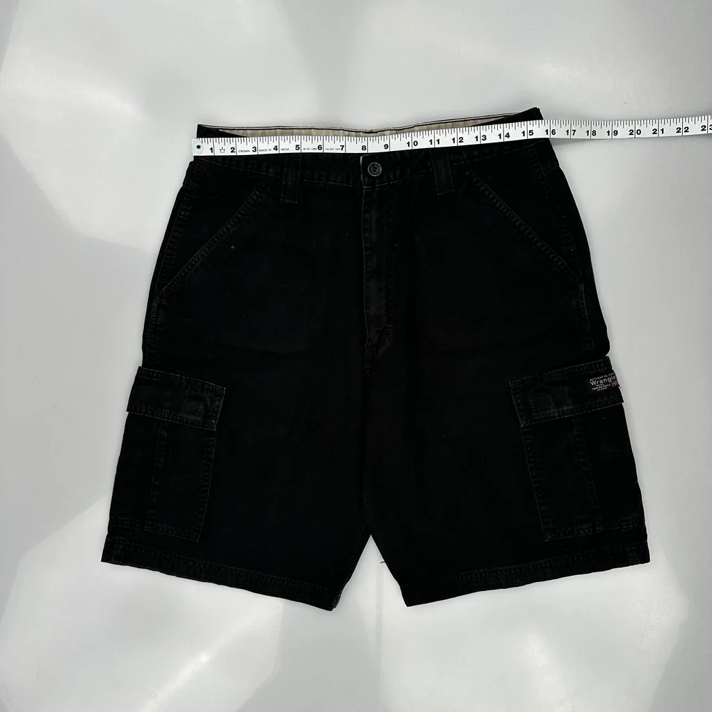 Wrangler Cargo Shorts - 36W 10L Black Cotton - Image 3