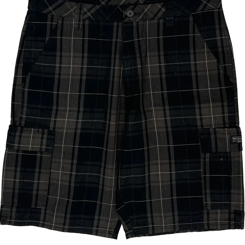 Wrangler Checked Cargo Shorts - 37W 10L Black Cotton - Image 10