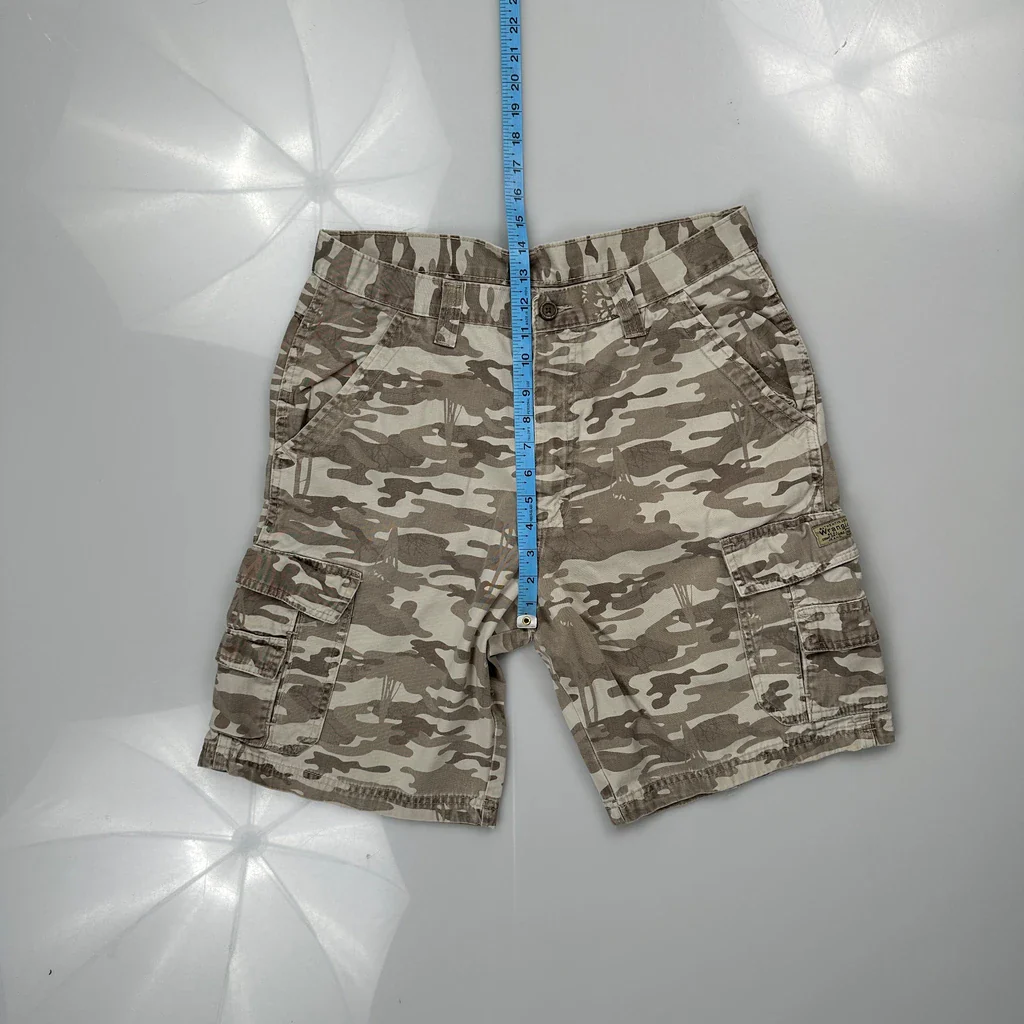 Wrangler Cargo Shorts - 31W 11L Camo Cotton - Image 4