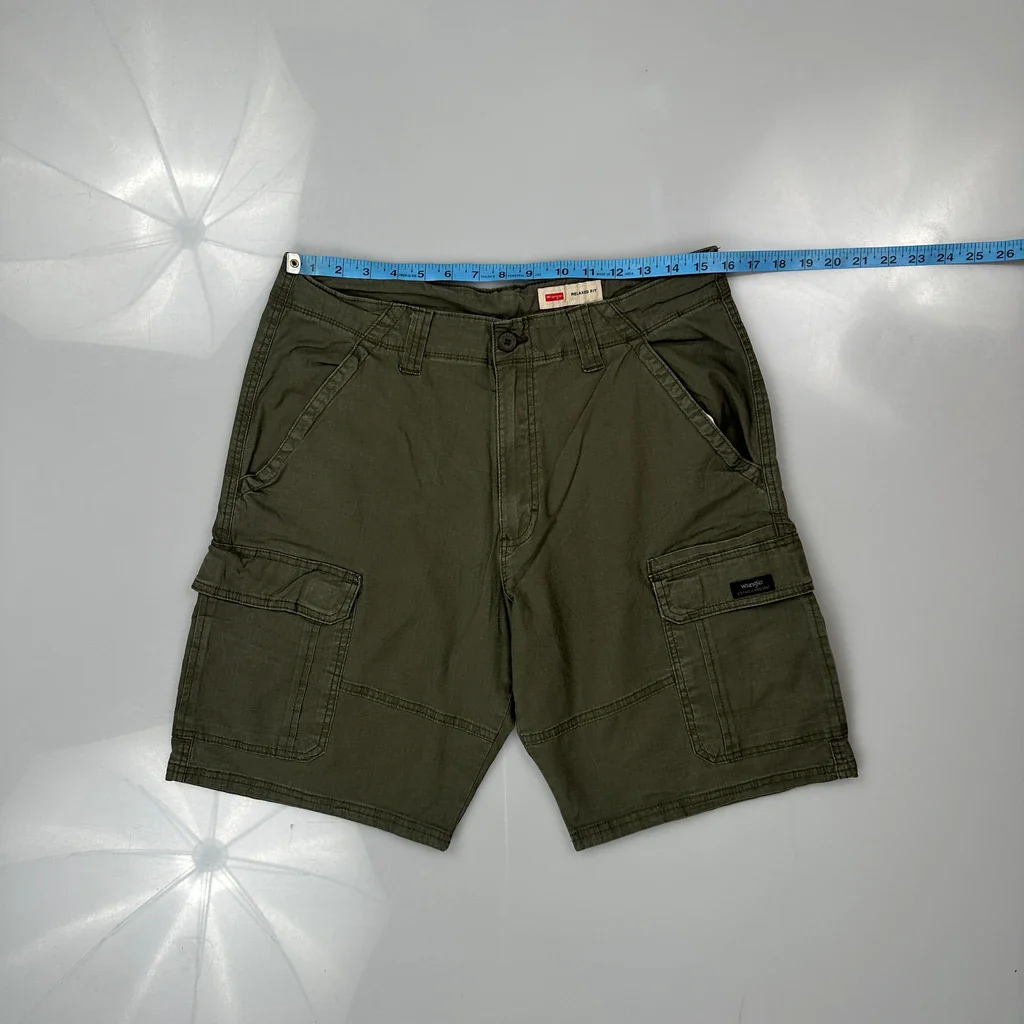 Wrangler Cargo Shorts - 32W 10L Green Cotton - Image 3