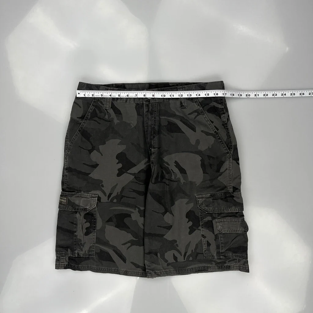 Wrangler Camo Cargo Shorts - 34W 10L Grey Cotton - Image 3