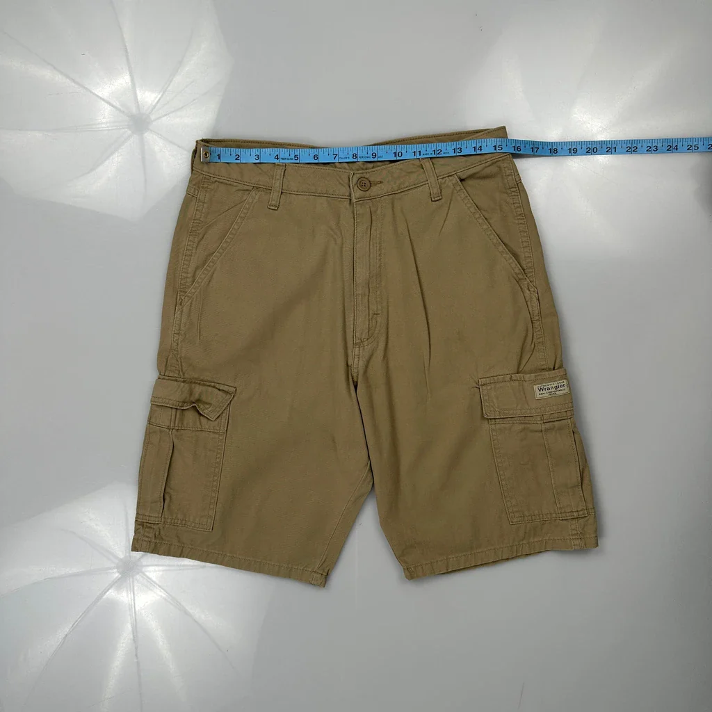 Wrangler Cargo Shorts - 31W 10L Khaki Cotton - Image 3