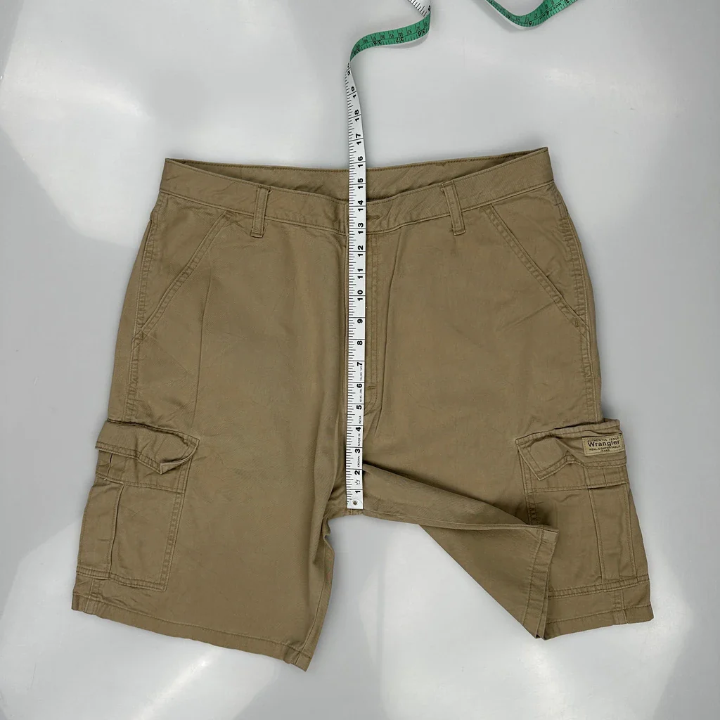Wrangler Cargo Shorts - 36W 11L Khaki Cotton - Image 4