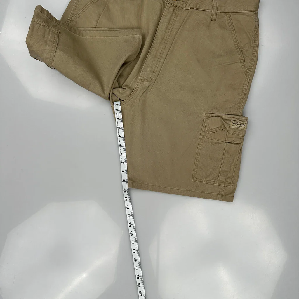 Wrangler Cargo Shorts - 36W 11L Khaki Cotton - Image 5
