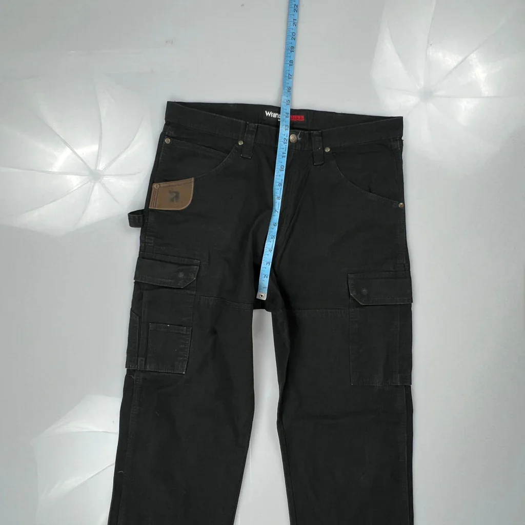 Wrangler Cargo Trousers - 34W 32L Black Cotton - Image 4