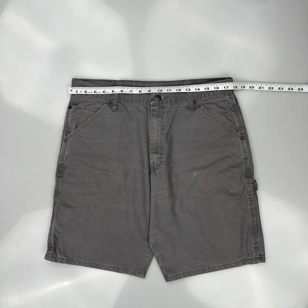 Wrangler Carpenter Shorts - 35W 10L Grey Cotton - Image 3