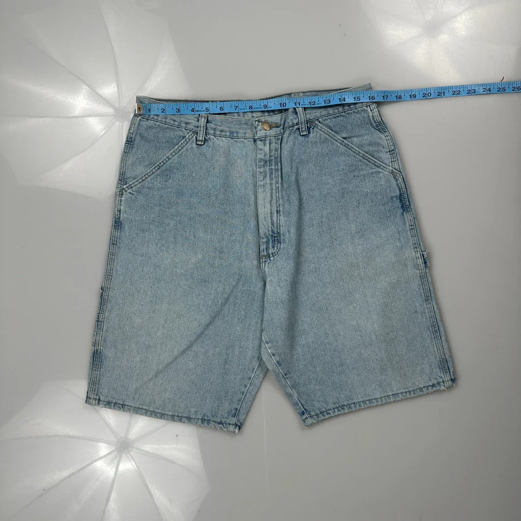 Wrangler Baggy Carpenter Shorts - 32W 10L Light Wash Denim - Image 3