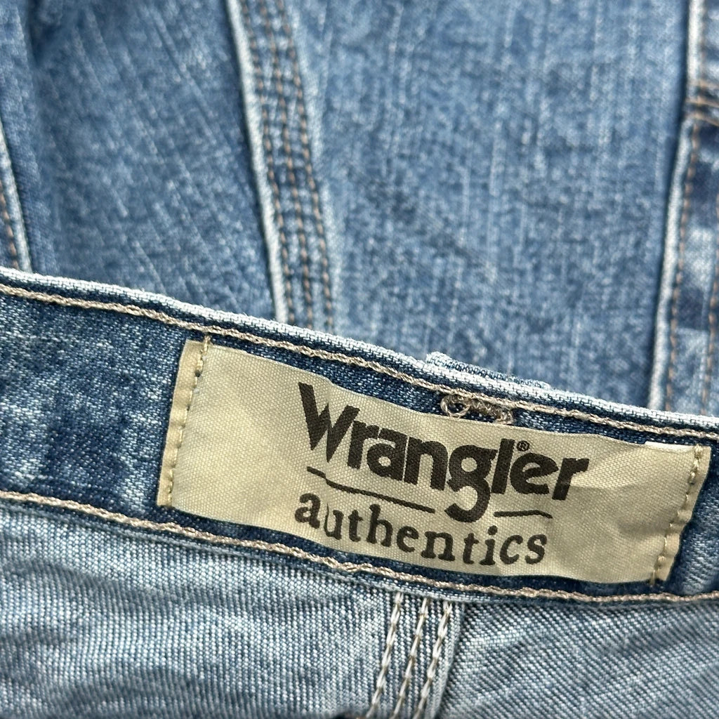 Wrangler Denim Shorts - 32W 11L Blue Denim - Image 6
