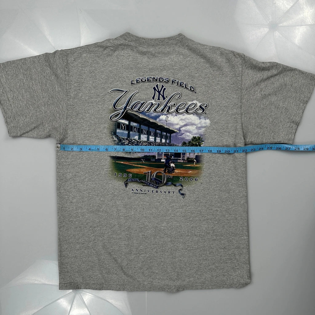 Yankees Lee Sport Graphic T-Shirt - Medium Gray Cotton - Image 3